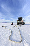 me, Iceland and my Toyota Yaris, not to speak of the rope (picture by Marsel van Oosten)