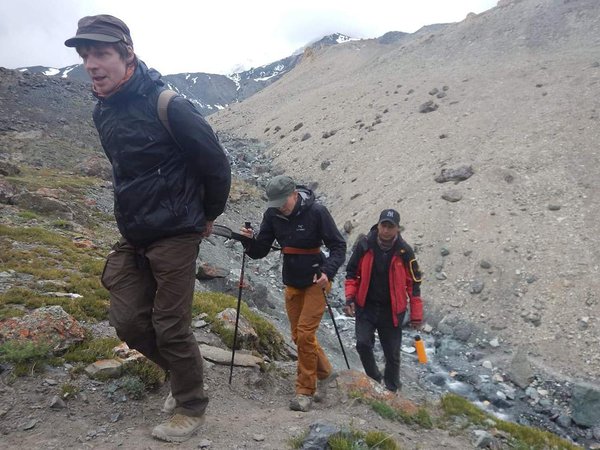 being dragged up the mountain (picture by Mari)