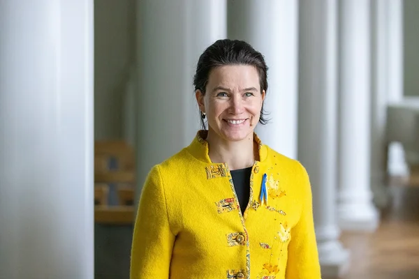 Tartu Ülikooli õppeprorektor ja seitsmenda samba fondi stipendiumi 1999. aasta laureaat Aune Valk. Foto: Andres Tennus