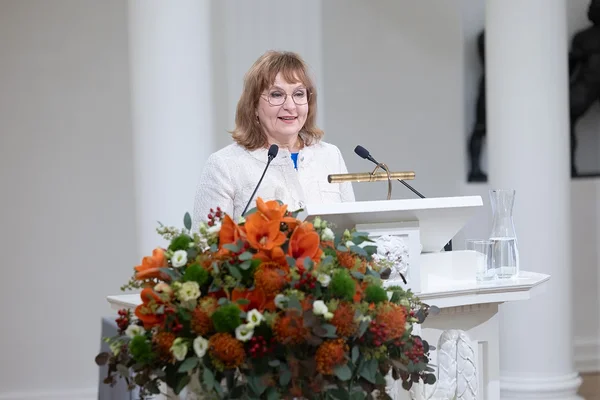 Tartu Ülikooli Sihtasutuse juhataja Leelo Muru mälestuskonverentsil. Foto: Andres Tennus.