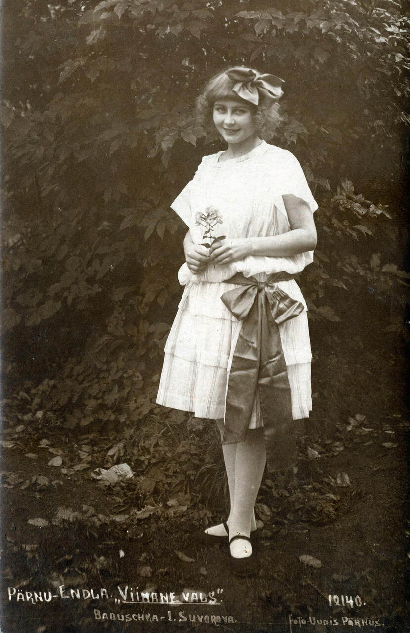 Ida Suvorova Babuschkana lavastuses  „Viimne valss“ 1923. aastal.