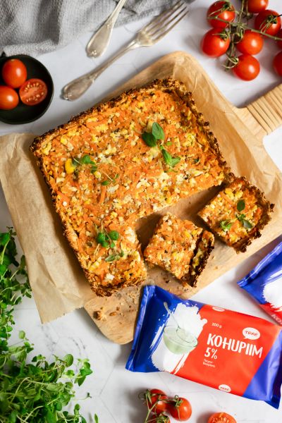 Kohupiimapõhjal porgandipirukas