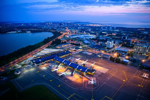 Tallinna lennujaam (TLL)