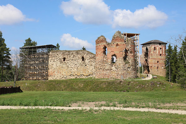 Vana-Vastseliina linnuse varemed