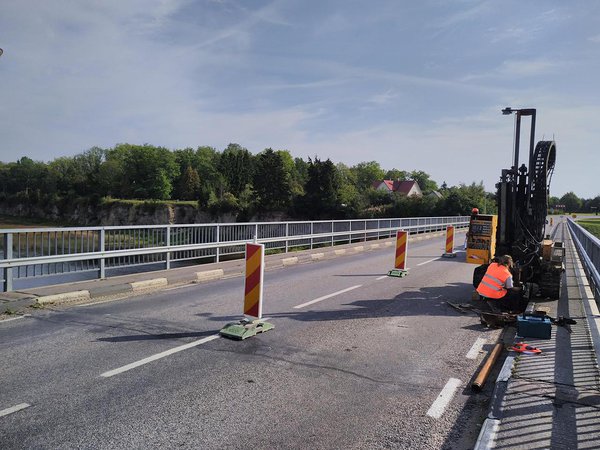 Geotehnilised välitööd Pärnu jõel asuval Tori sillal 2019. a. Foto : IPT Projektijuhtimine OÜ