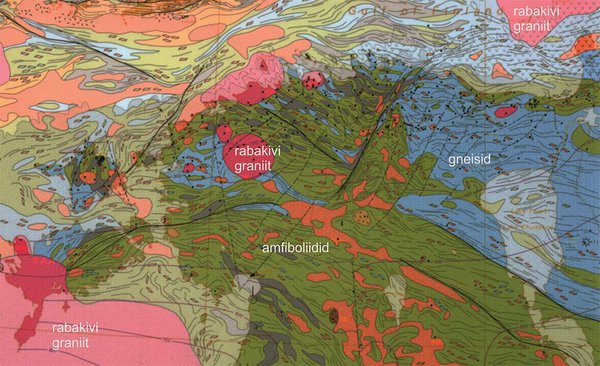 Eesti kristalliinse aluskorra kaart – levinumad moondekivimid[5] on 1,9–1,7 miljardi aasta vanused amfiboliidid ja gneisid, lisaks esineb tardkivimeid[6] ehk nooremaid 1,6–1,4 miljardi aasta vanuseid rabakivi graniite