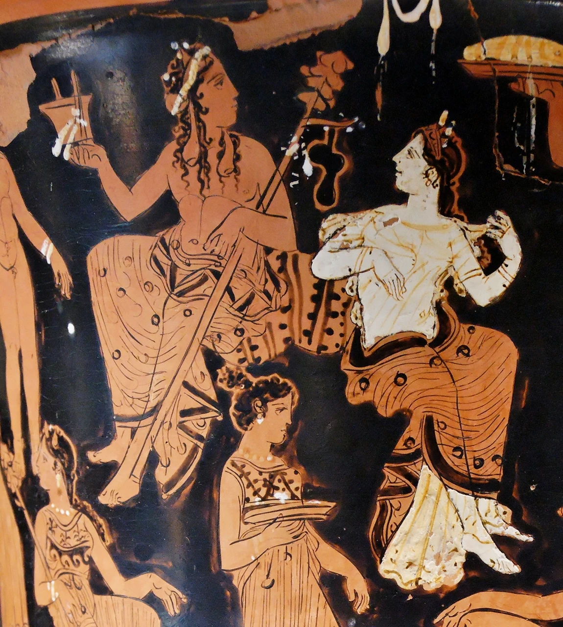 Fotol: Dionysos ja Ariadne Teeba krateeril 400 - 375 eKr. Allikas: Wikimedia Commons.