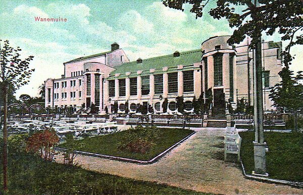 Fotol: Vanemuise teater u aastal 1910. Allikas: Postkaardimuuseum