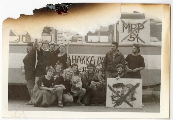 Sinejärve EÜE rühm Balti ketis Läti piiri lähedal. Foto: Neeme Raidmets/Okupatsioonide ja vabaduse muuseum Vabamu