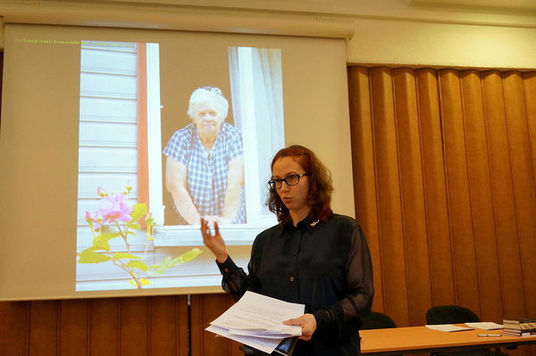 Aija Sakova chairing the foundation meeting of the Ene Mihkelson Society at the Estonian Literary Museum in Tartu (2018).