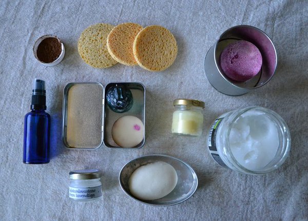 Some of my zero waste cosmetics in 2018.