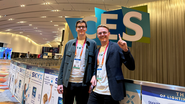1oT's U.S. Country Manager Andrew Worth and the company's CEO & co-founder Märt Kroodo at the CES conference in Las Vegas