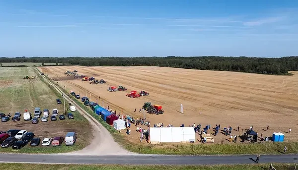Tanzi klviku demonstratsioon E-Agronomi ritusel