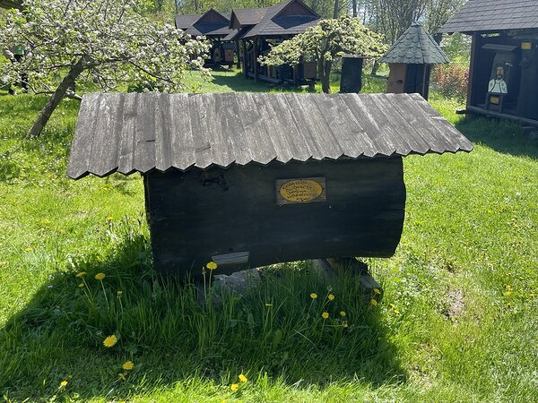 mesinduskeskus Poolas