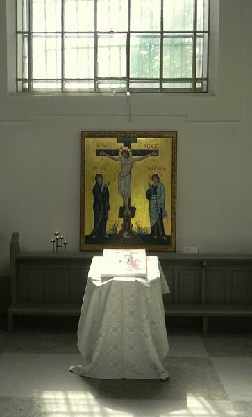 Kristus krustā sišana - gleznoja Ņina Skangale-Žačeste