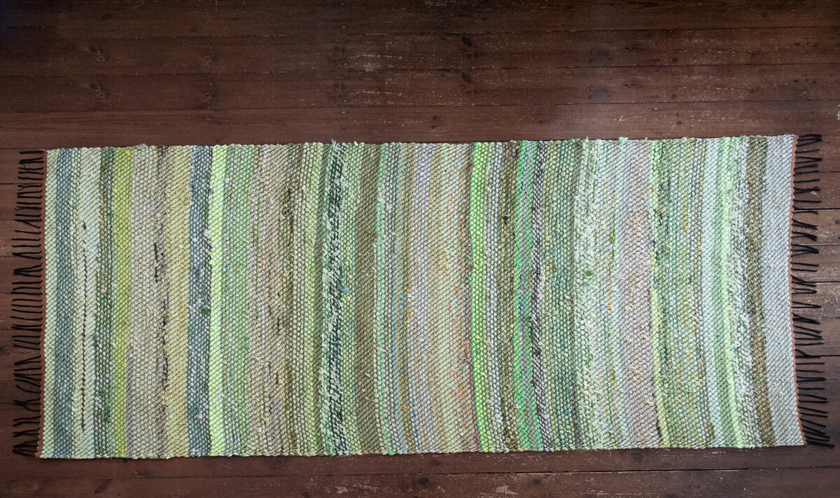 Terra Mama kangastelgedel kootud kaltsuvaip  "Kas mäleatd konnakapsast?