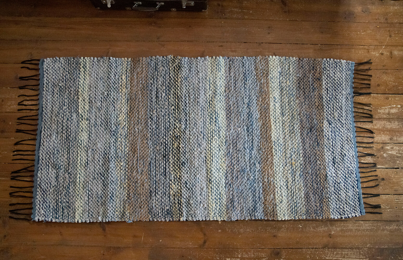 Terra Mama kangastelgedel kootud kaltsuvaip "Sandy Beach"