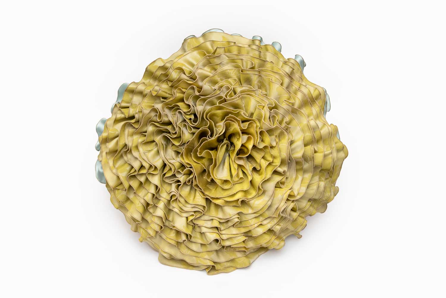 Terra Mama ümmargune volangidega dekoratiivpadi "Kirke"