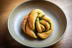 Pesto juusturull