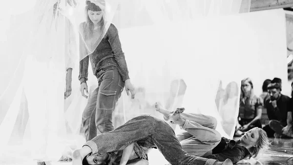 Dream Dancers: The Process of Unclenching the Fist. Foto autor: Karolin Köster