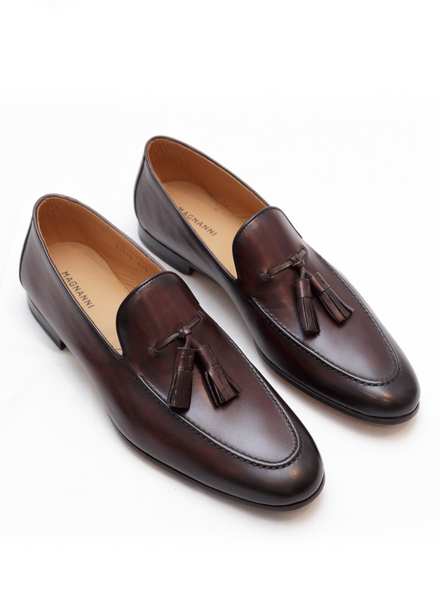 Classic Boutique Magnanni Dark Brown Tassel Loafers (€250)