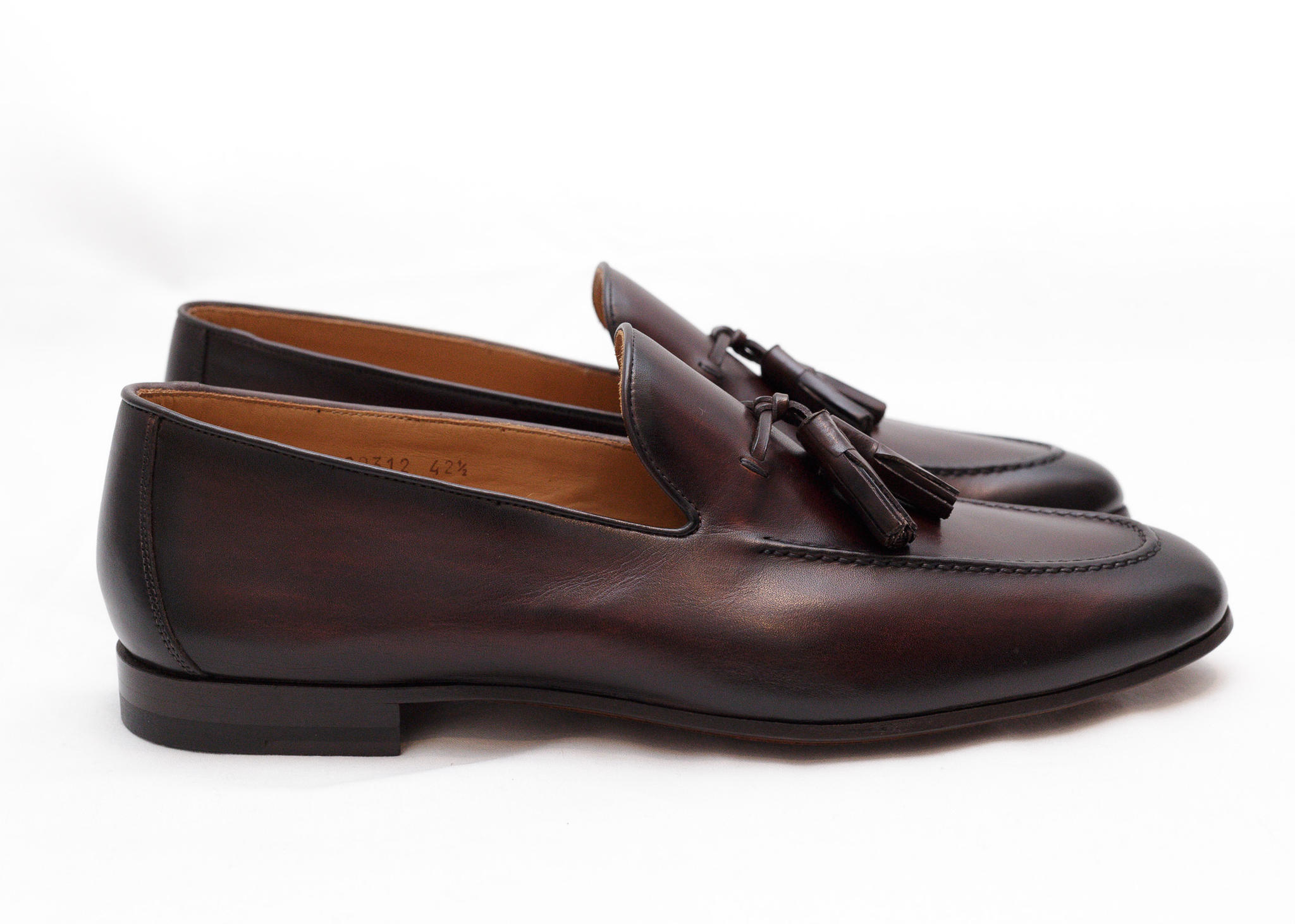 Classic Boutique – Magnanni Dark Brown Tassel Loafers (€250)