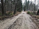 Kuna teele ei saanud renni sisse teha, on ka pinnase laotamine natuke laiali valgunud