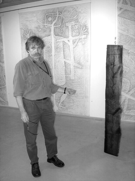 Loit Jõekalda tutvustab näitust .2005