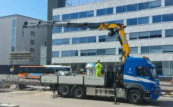 Nosto-ja-kuljetuspalvelut Uudenmaan  alueella
