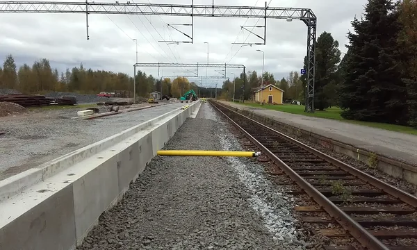 Riippa-Eskola kaksoisraide HASA Group turvamies työt (T-mies), betonielementtien asennus ja maanrakennustyöt