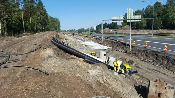 VT4 Oulu HASA Group työt: tie-ja siltarakennustyöt, putkityöt