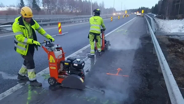 VT4 Oulu HASA Group työt: tie-ja siltarakennustyöt, betonielementtien asennus, putkityöt, liikennejärjestelytyöt, liikenteenohjaus, työmaapalvelut ja työmaapäivystys, työmaakuljetukset nosturiautolla