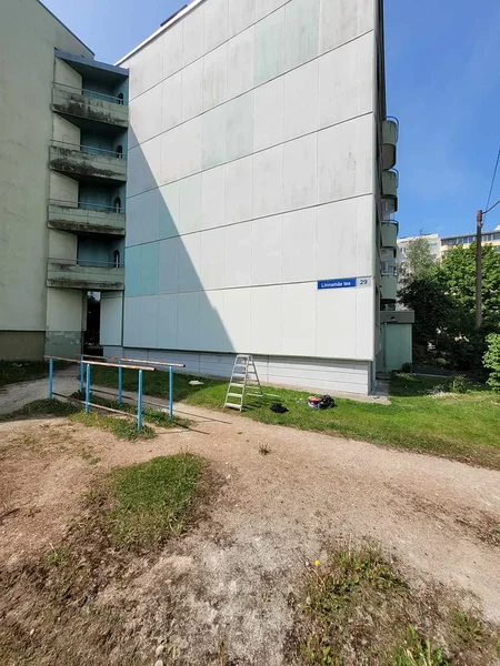Graffiti ülevärvimine