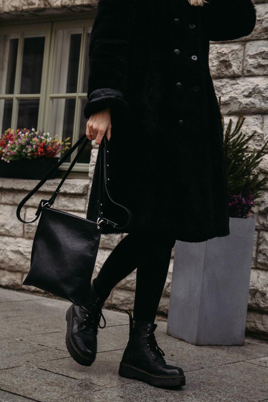 Nahast käekott stella soomlais eesti disain