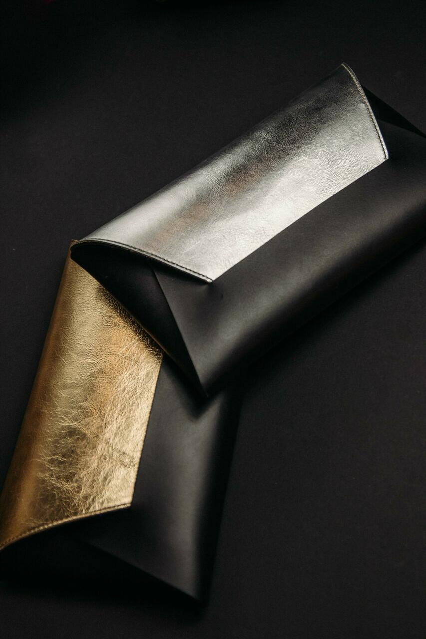 Must ümbrik-kott Stella Soomlais