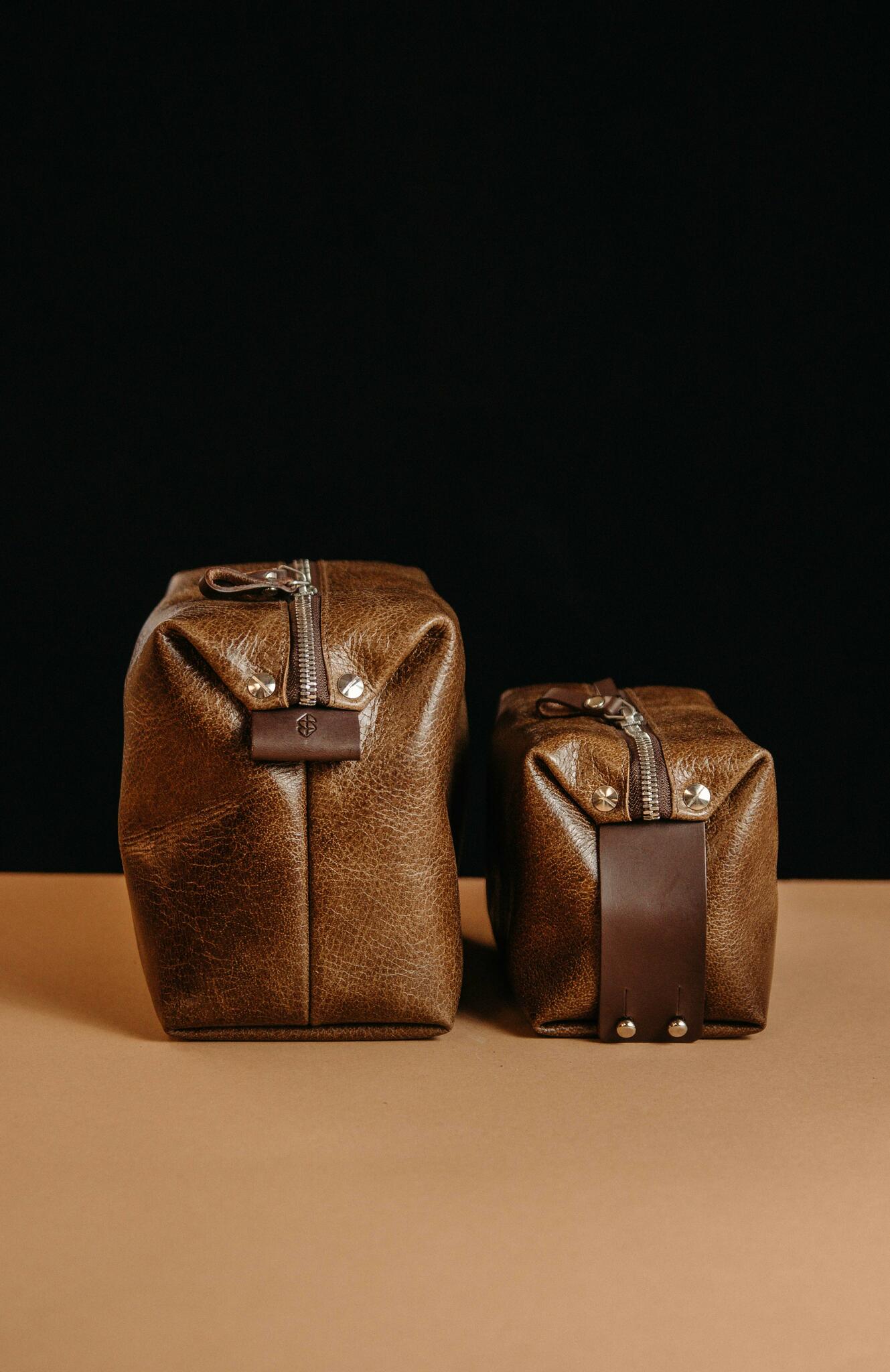 Fungi brown Travel Mate toiletry bag