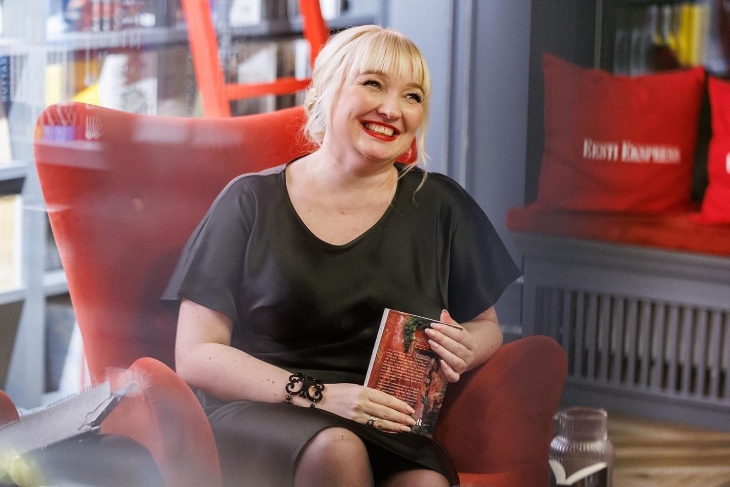 Naples travel book - Evelin Ojamets - Luminata