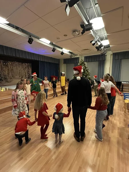 Laste jõuluetendus 'Väike jõuluime'