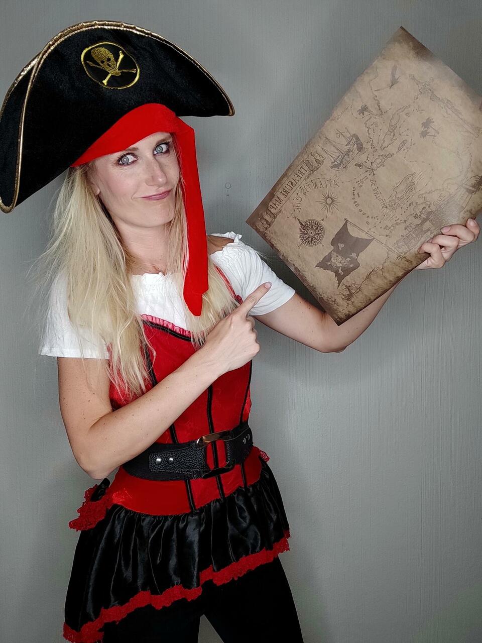 Kostümeeritud peojuht Piraat