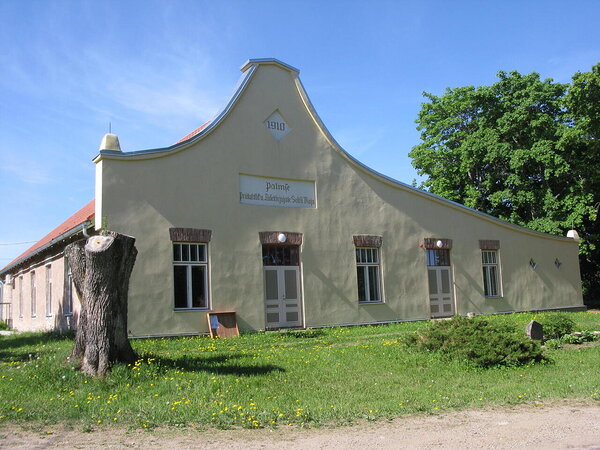 Palmse Priitahtliku Tuletõrjujate seltsimaja avati Võhma külas 17. oktoobril 1910. Allikas: Hanno Talving