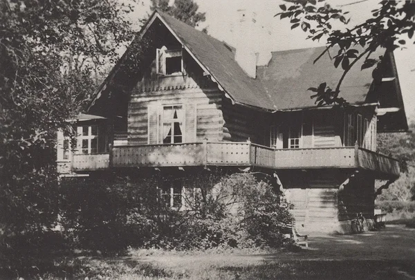 Šveitsi maja Rocca al Mare suvemõisas umbes 1930. aastal (EVM F 419:34)