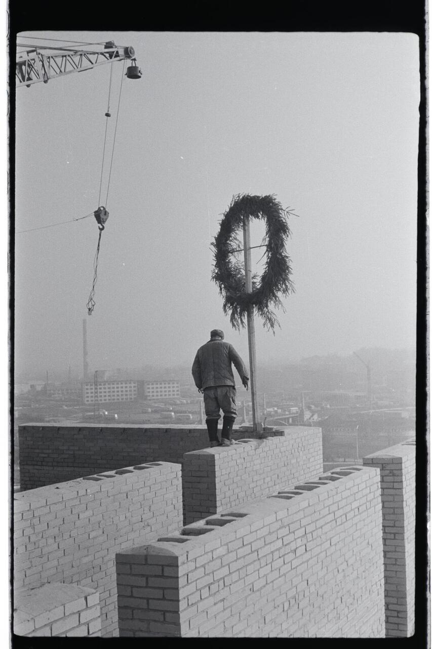 Sarikapärg Tartu Riikliku Ülikooli ühiselamul 1970. aastatel. Allikas: Tartu Ülikooli Muuseum