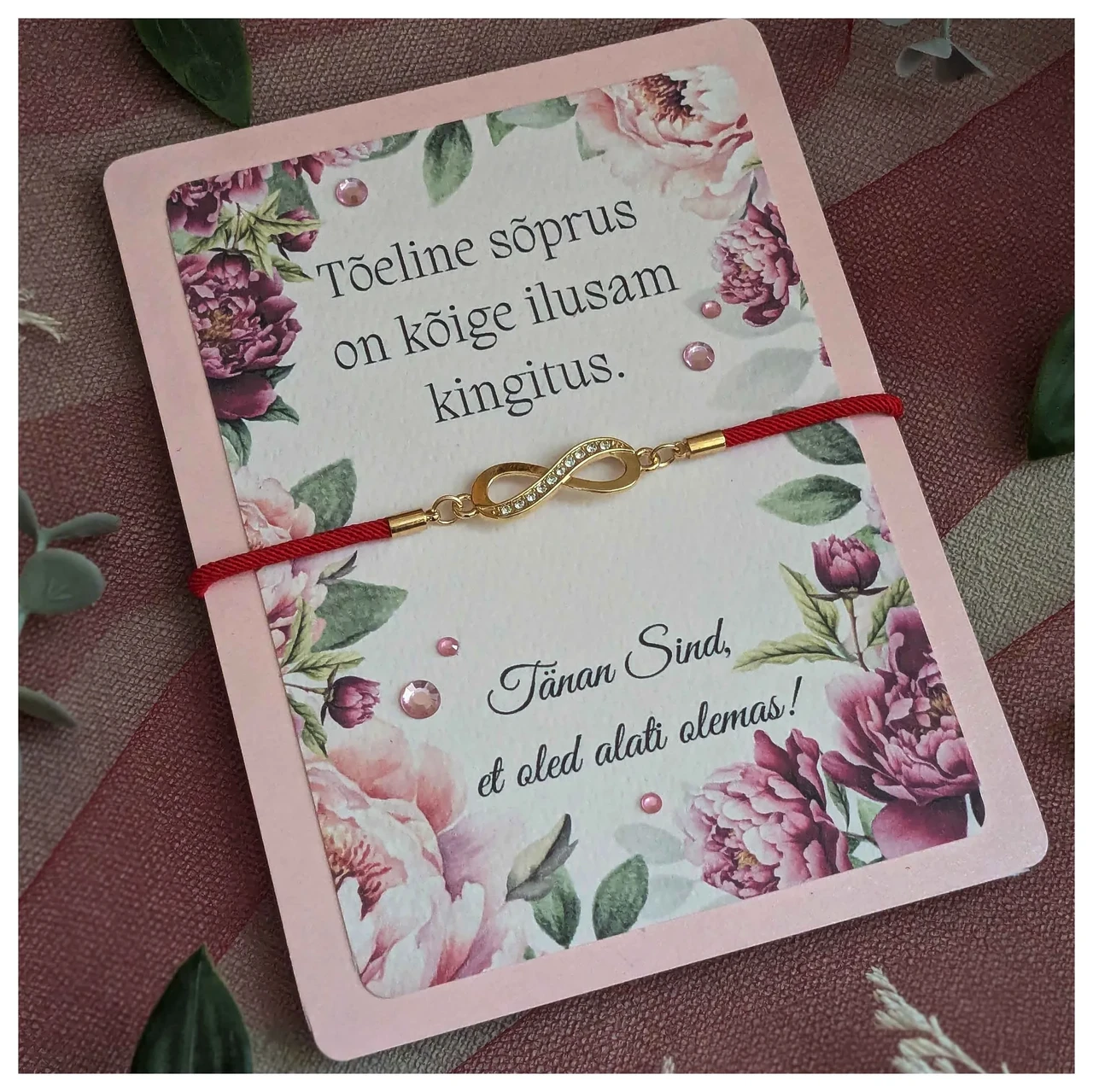 Sõbrapäeva kaart kingitusega - Punane käevõru