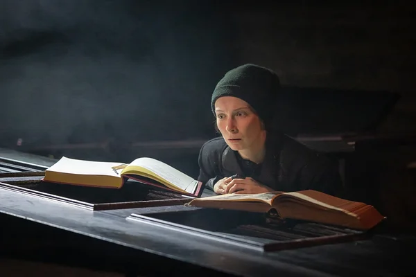 "Väike tüdruk, kes armastas liialt tuletikke", Poeg
