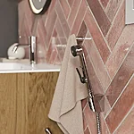 740300000 silhouet basin with sidespray chrome miljo closeup of 9305700 pink tiles
