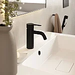 740306100 silhouet basin with sidespray matt black miljo closeup of 740216100 (1)