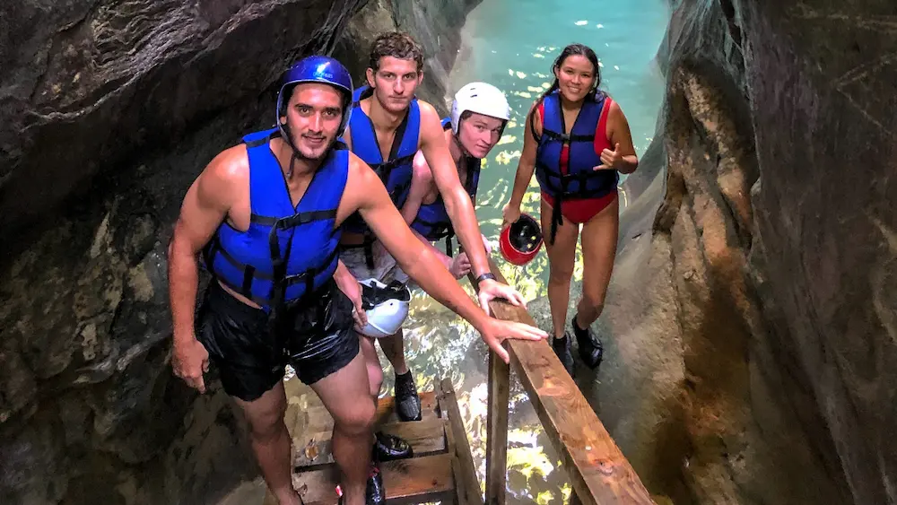 
Excursión de grupo a los 27 Charcos de Damajagua organizada por Cocotours
