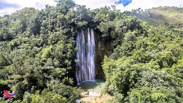 Ausflug zum Wasserfall El Limón