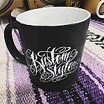 Kustomstyle black mug 1