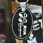 Mooneyes keychain blackoval 1